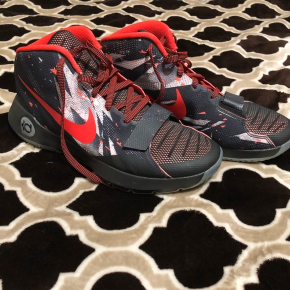 Nike Other - Kevin Durant KD Trey 5 III size 12